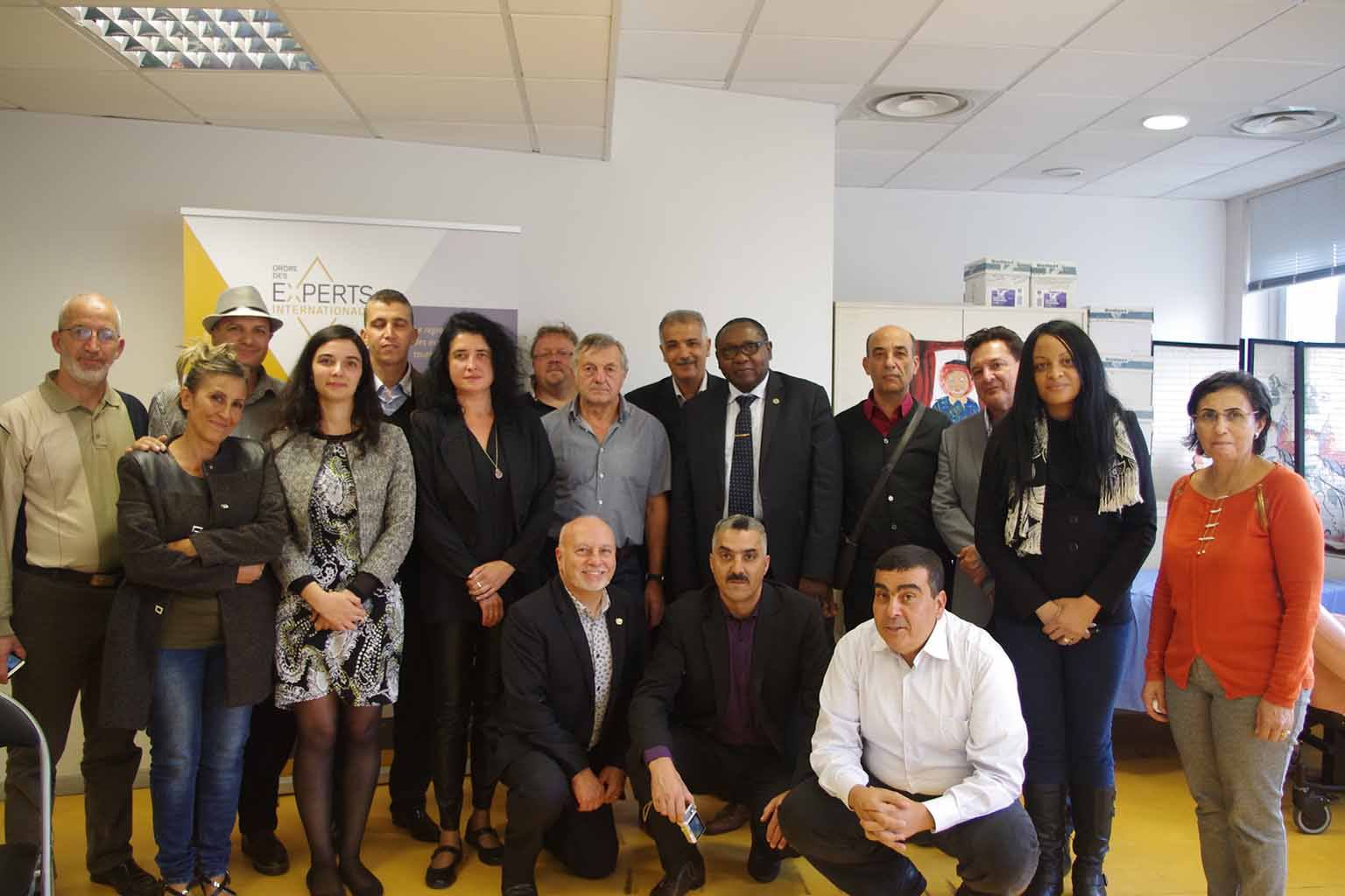 المستشار الدولي